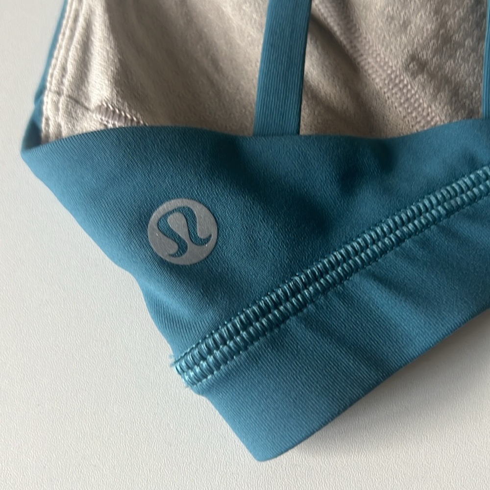 lululemon athletica Blue Sports Bra - Picture 3 of 3